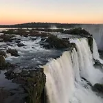 Apê confortável no coração de Foz! TÉRREO